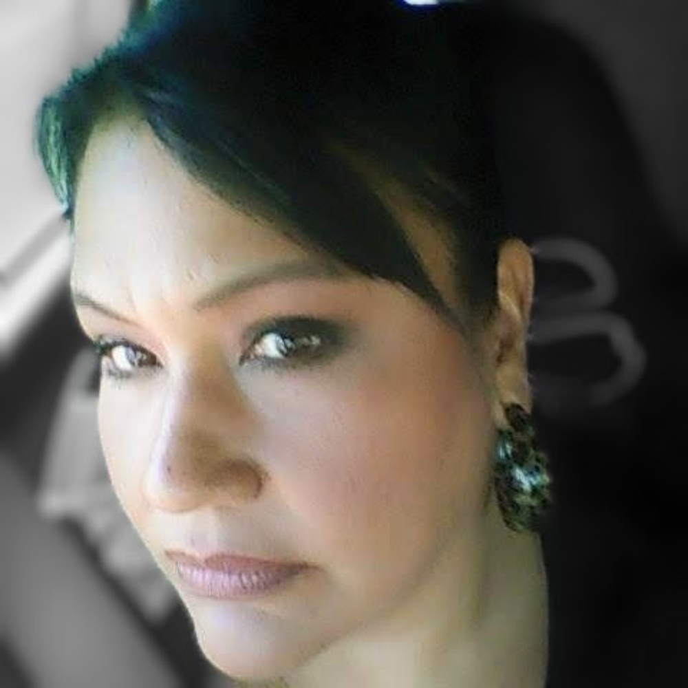 Meet your Posher, Leticia